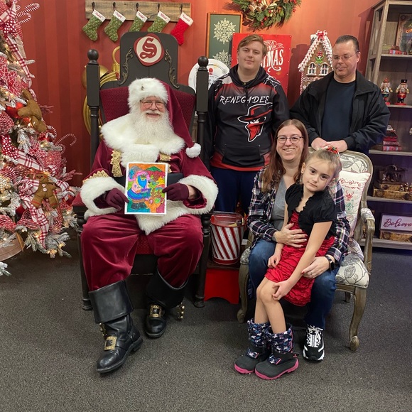 Meet your Posher, Tara - Picture 3 of 3